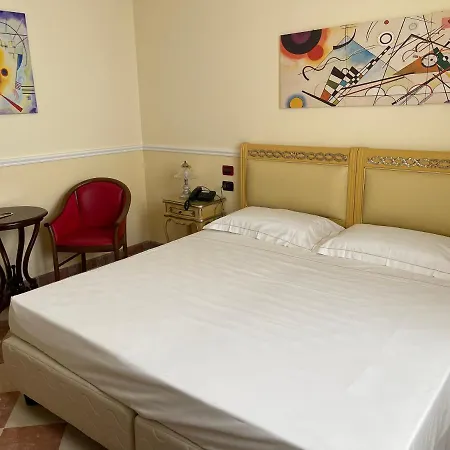 Trinacria Hotel 3*
