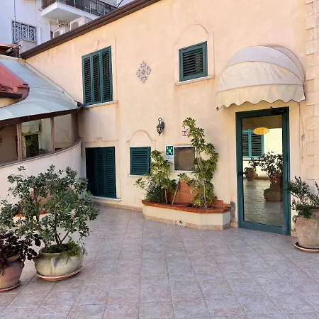Trinacria Hotel